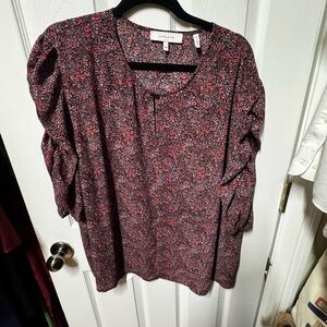 Lark & Ro Black and Pink Floral Puff-Sleeve Blouse